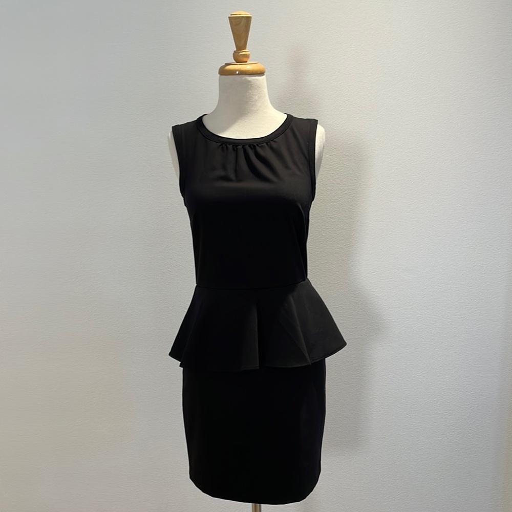 H&M black peplum zippered back dress